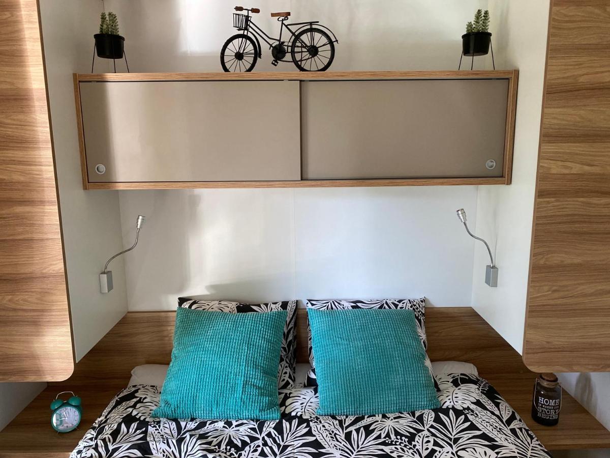 Mobile Home Biondina Camp Porton Nature Hideouts Rovinj Exterior photo